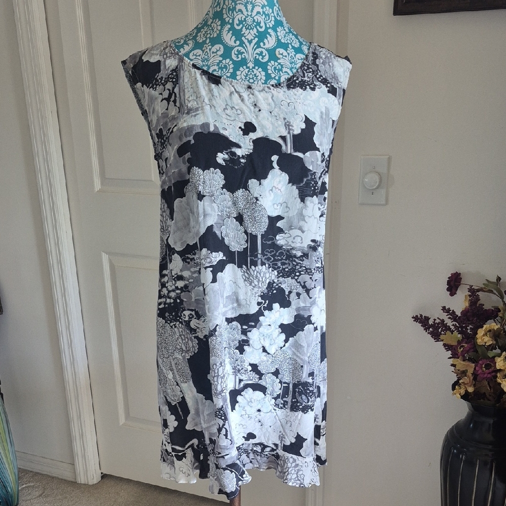 Moulinette Soeurs Black and White Asymmetrical Dress